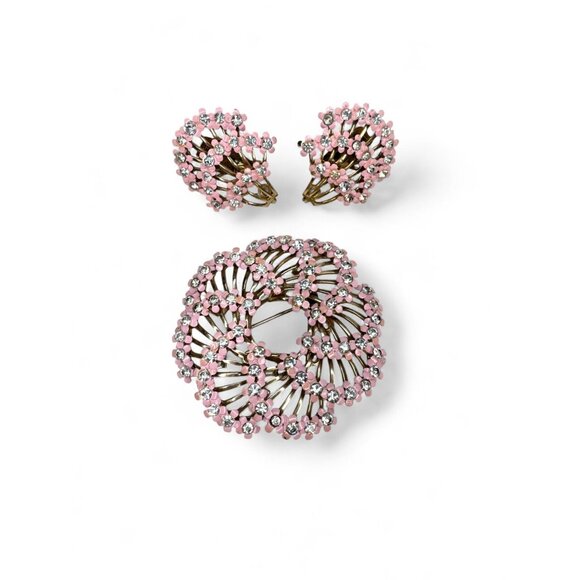 Vintage Pink Enamel Clear Rhinestone Floral Brooch Clip On Earrings Set - Picture 1 of 11